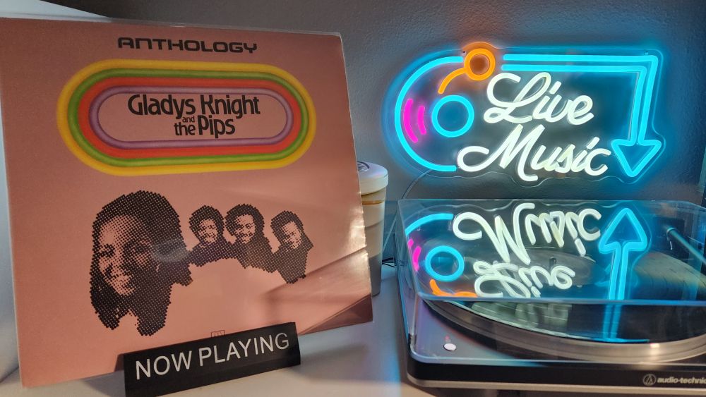 Gladys Knight and the Pips Anthology LP album cover