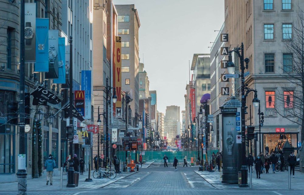 Société | Le français perd du terrain dans les commerces à Montréal