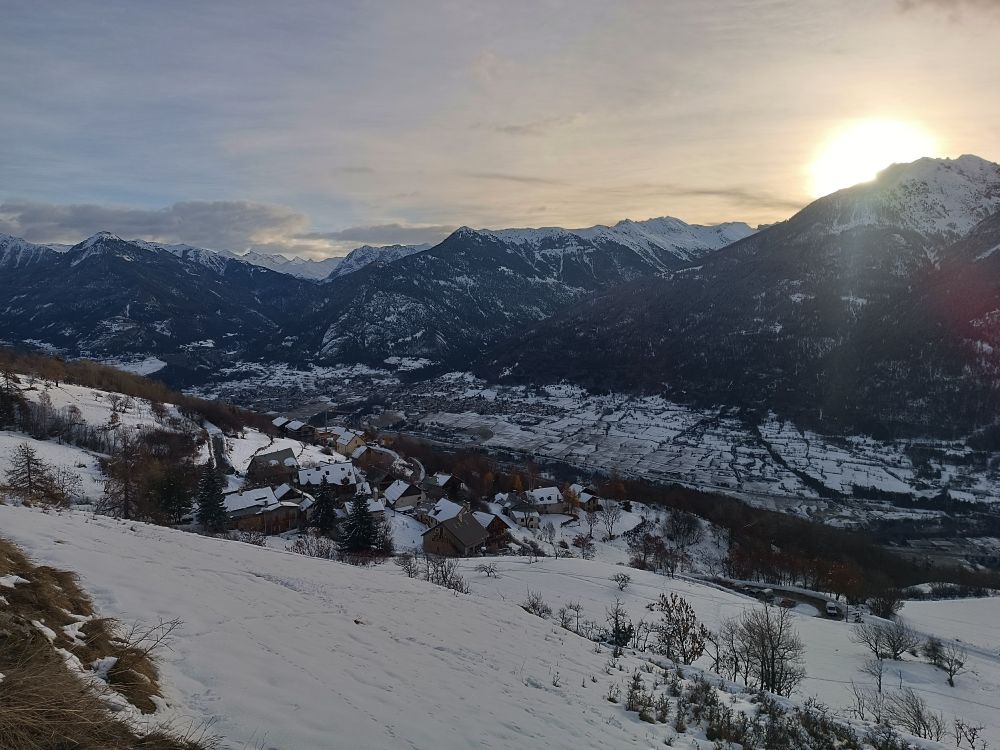 Hameau de Puy Chalvin de la commune de Puy Saint André, vers 1600 m