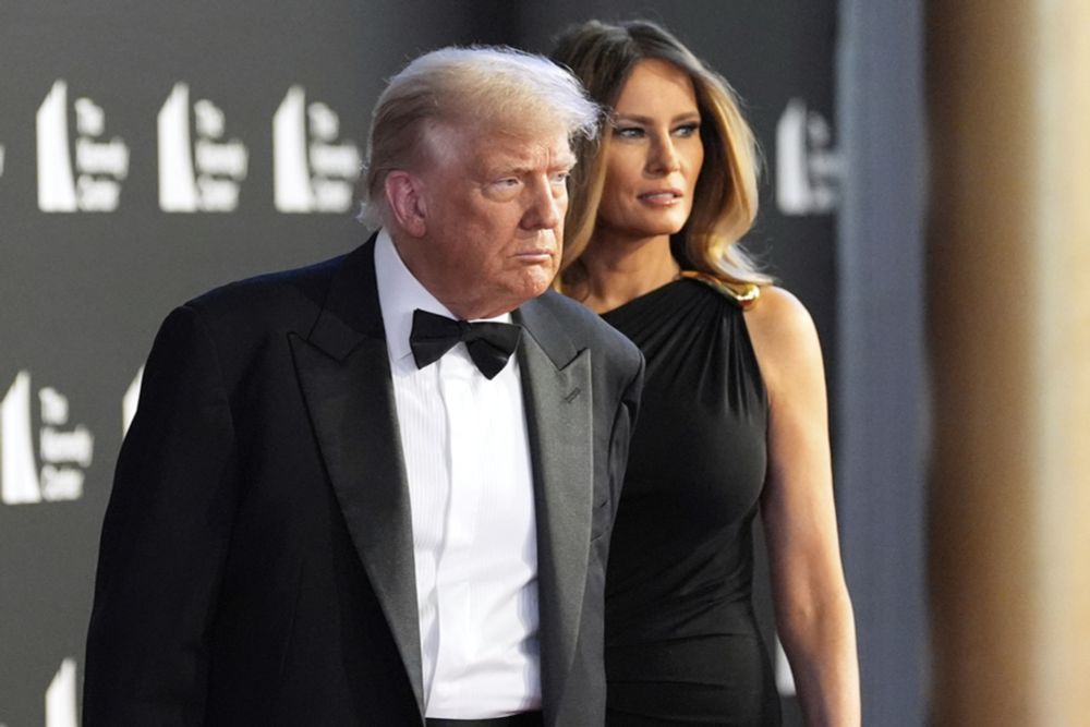From paving over the White House Rose Garden to covering the Oval Office with cheap gold accents , Donald Trump is determined to leave ...