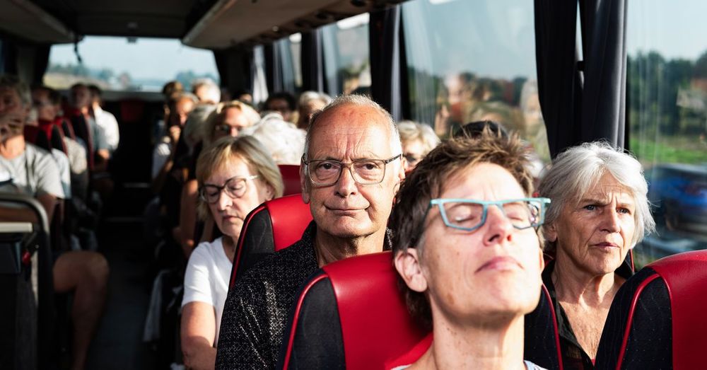 Oorlog: Zo’n zestig inwoners van Nijmegen vertrokken woensdag naar Brussel, om namen van gedode Palestijnen voor te lezen. Eerder deden ze al in hun eigen stad, maar noem hen geen activisten. „Mijn vrouw heeft alleen maar achtjarigen. Dat zou ik niet volhouden.”