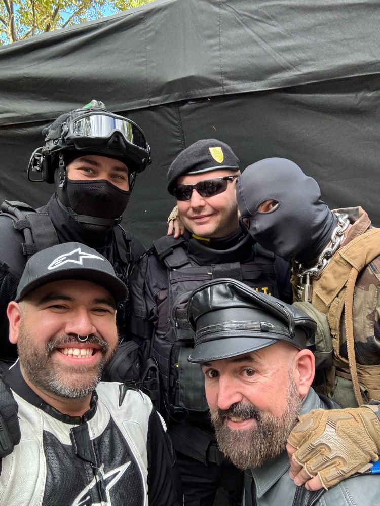 CusNL, Snapysk, MaskedBiker, TwoSticks and I at Folsom Europe.