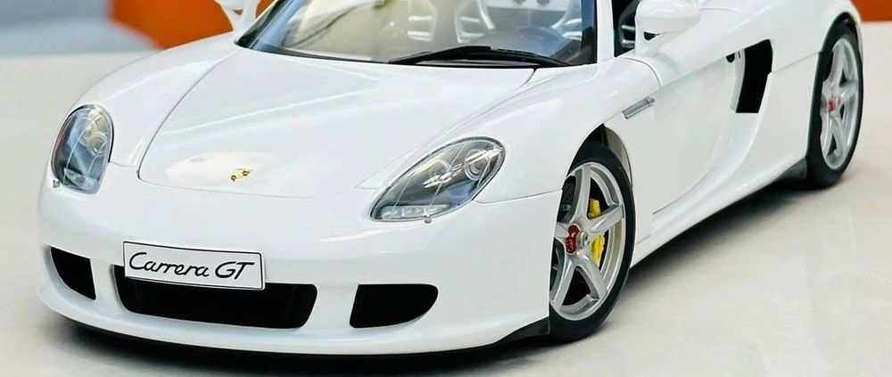 Autoart  Porsche保時捷 Carrera GT｜絕美車模壁紙