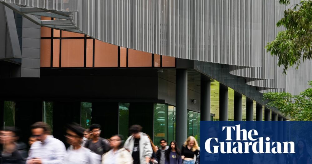 Australia needs critical thinkers who develop ‘philosophy about the world’ by studying the arts, university warns