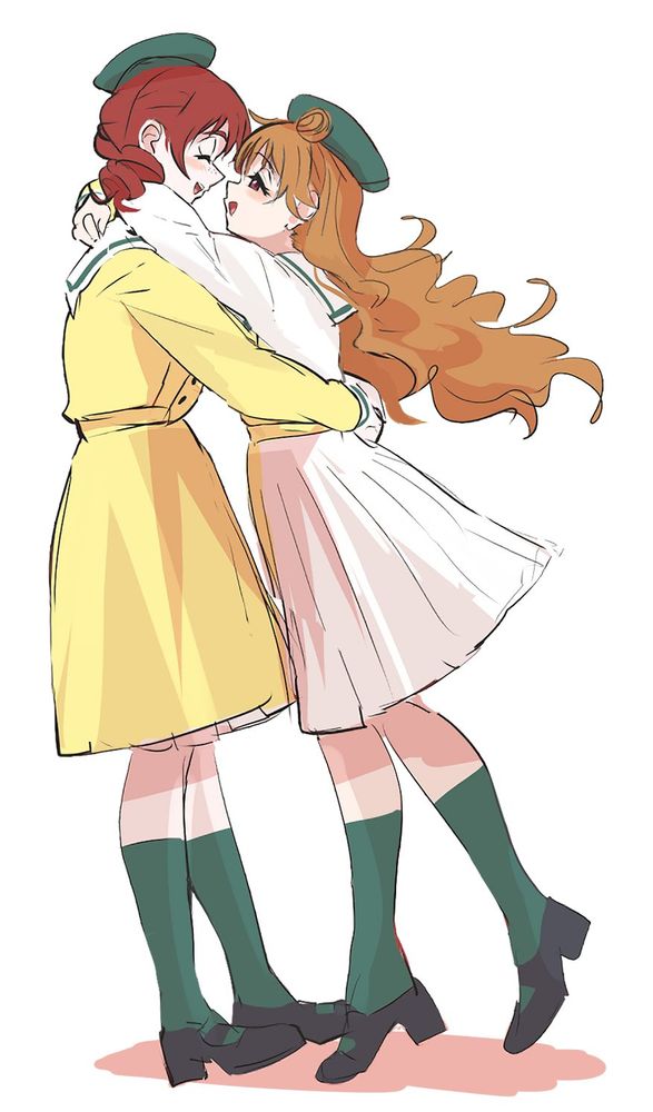 girls kissing :3