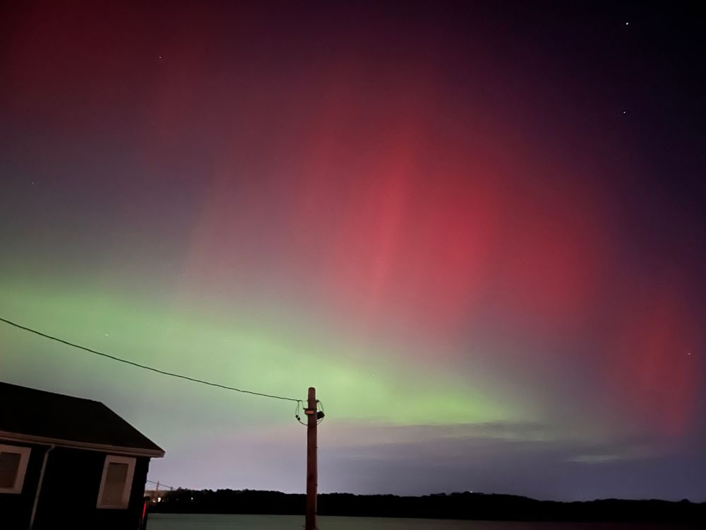 Photo of the northern lights in Massachusetts 