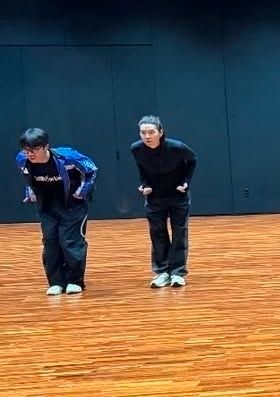 A close up of Yoongi practicing choreography.