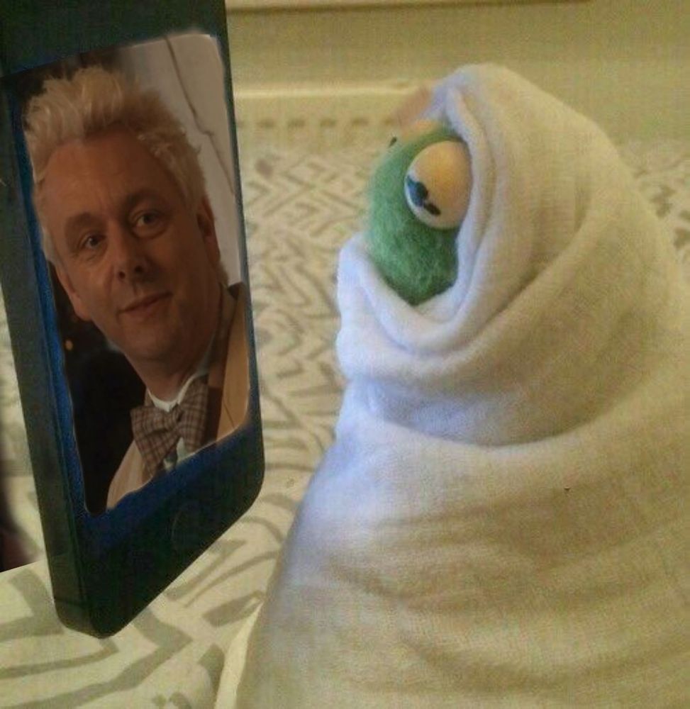 Aziraphale😭😭😭