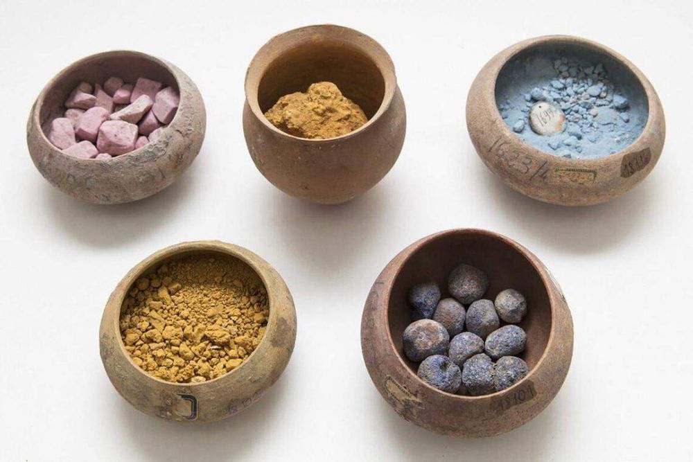Pigment cups discovered at Pompeii 