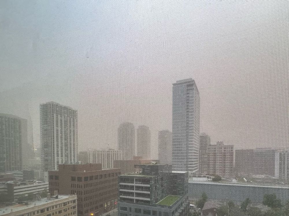 Chicago skyline hazy from dust storm 