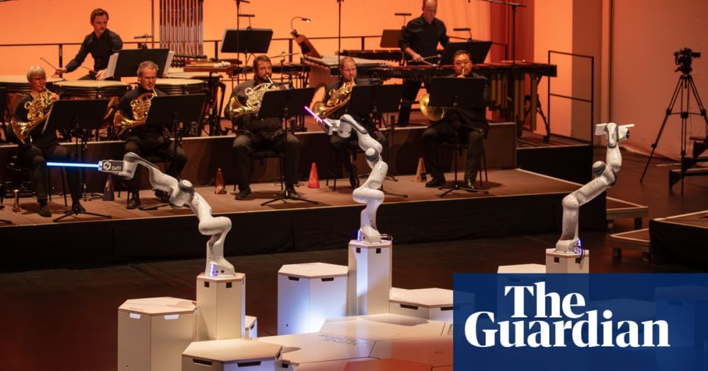 Three-armed robot conductor makes debut in Dresden