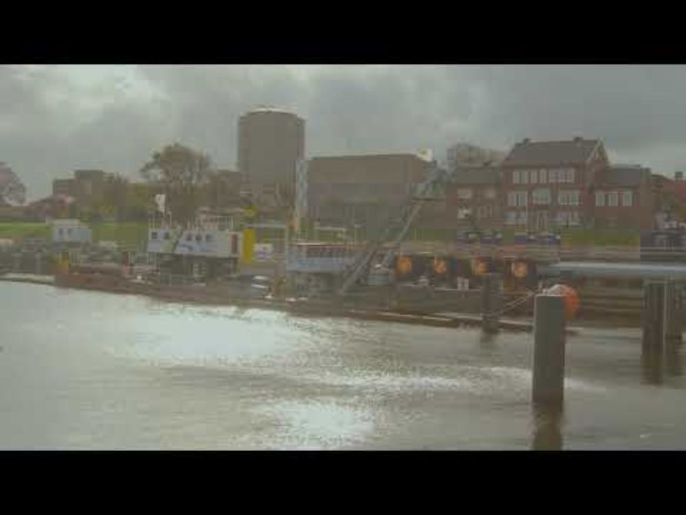 Pompen in de sluizen van IJmuiden