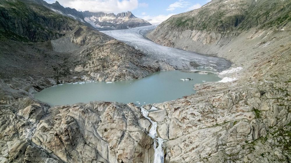 Gletscher der Schweizer Alpen schmelzen trotz viel Schnee weiter