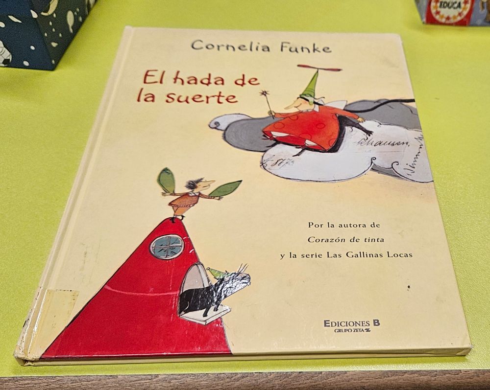 Portada del libro "El hada de la suerte", donde aparecen Pistacha y Lucas.