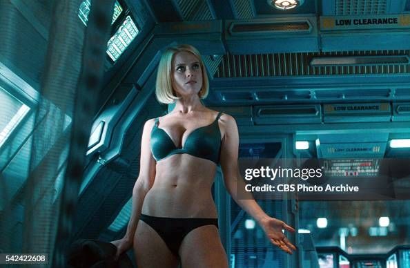 Alice Eve in ST into darkness
