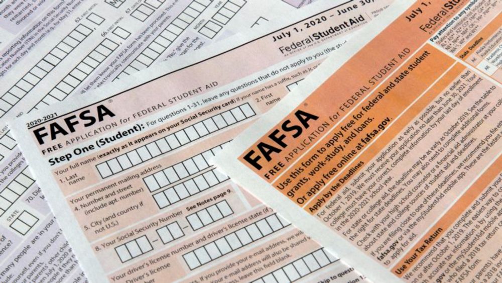 Opinion: The FAFSA fiasco is a huge problem for students and colleges | CNN