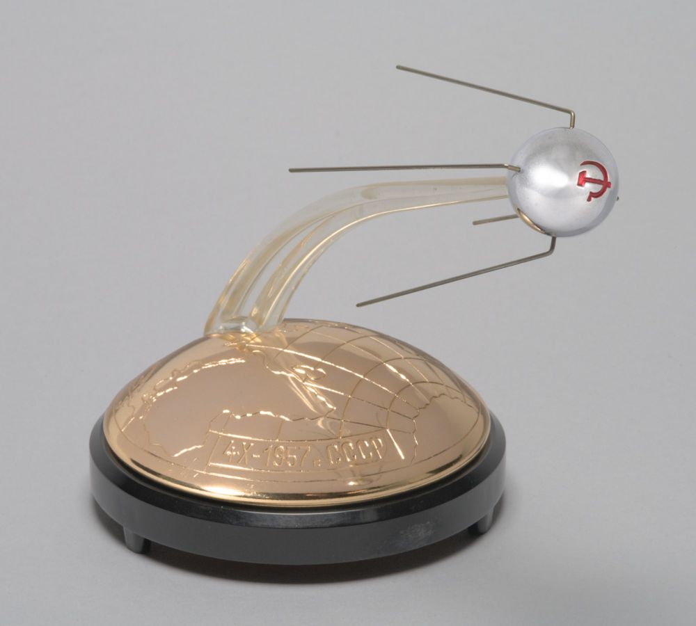 Music Box, Sputnik Model