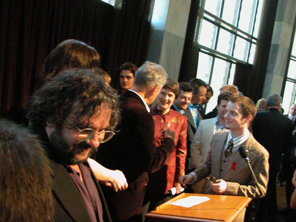 December 1, 2003, Wellington NZ: Peter Jackson, Orlando Bloom, Ian McKellen, Helen Clark, Andy Serkis, Viggo Mortensen, Sean Astin and Elijah Wood; Reception 