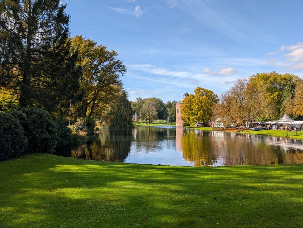 Rosendaal Kasteel and the outdoors in classic fall colors.