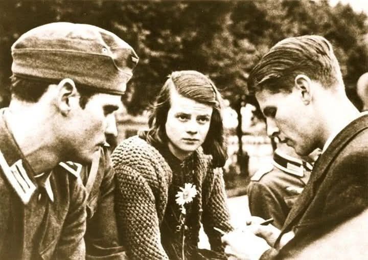 Sophie Scholl, Hans Scholl und Christoph Probst