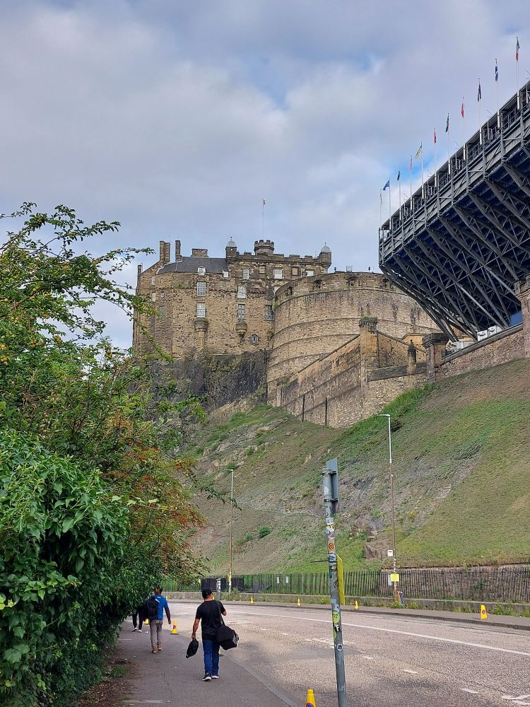 A picture of Edinburgh Castle