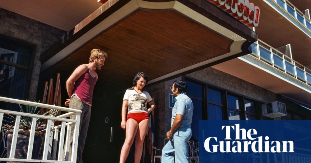 Una cerveza, por favor! The golden age of the British package holiday – in pictures