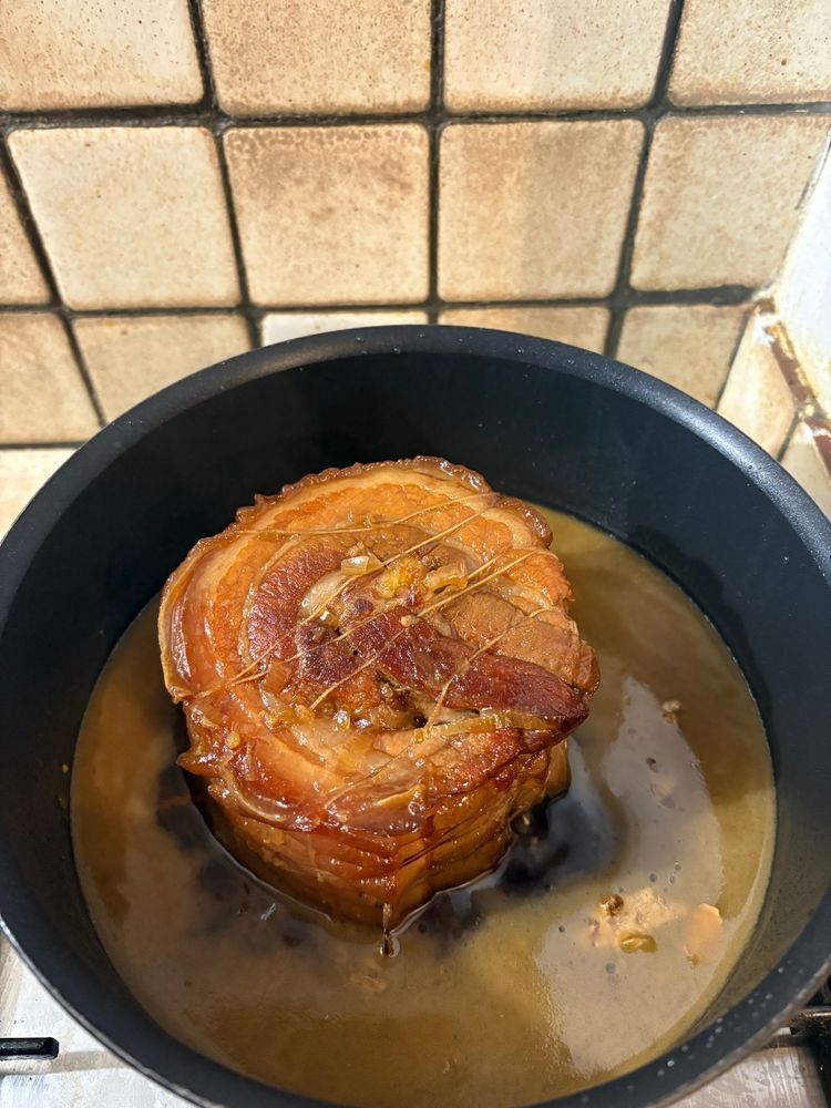 Porc chashu pour de futures ramens 