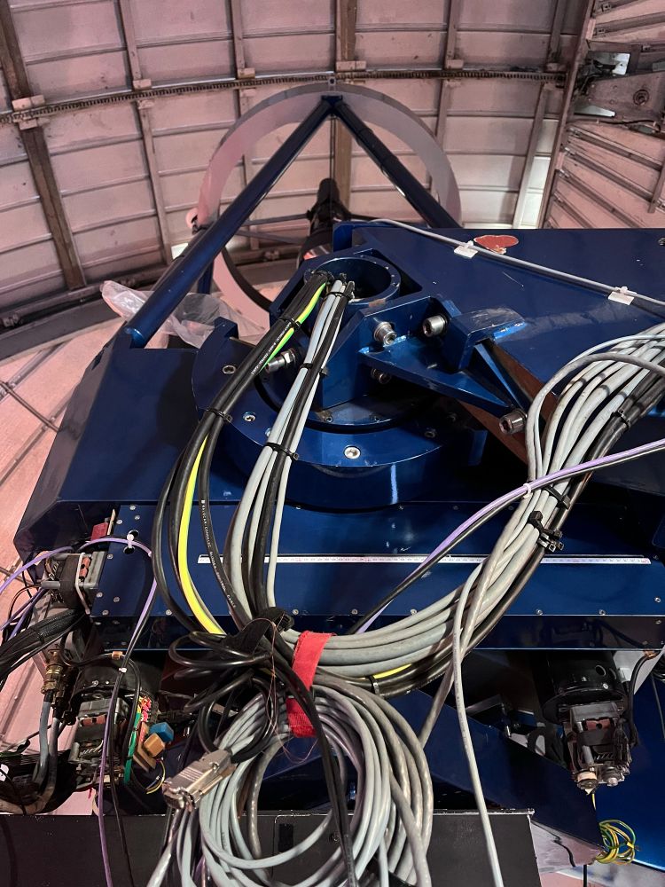 Un ensemble de cables dans un télescope à l’observatoire du Teide à Tenerife 