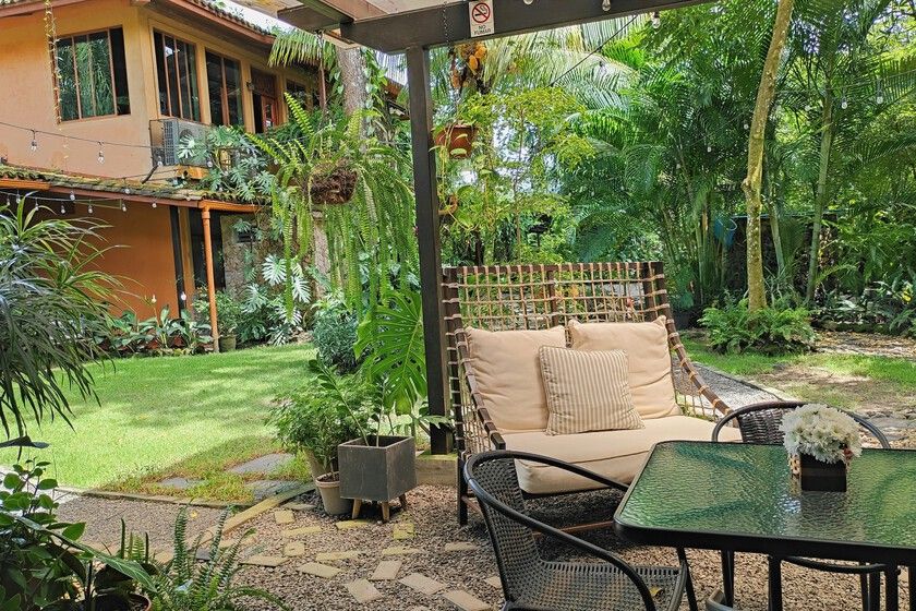 Así puedes cerrar tu terraza por poco dinero y sin necesidad de obra: todo lo que debes saber 