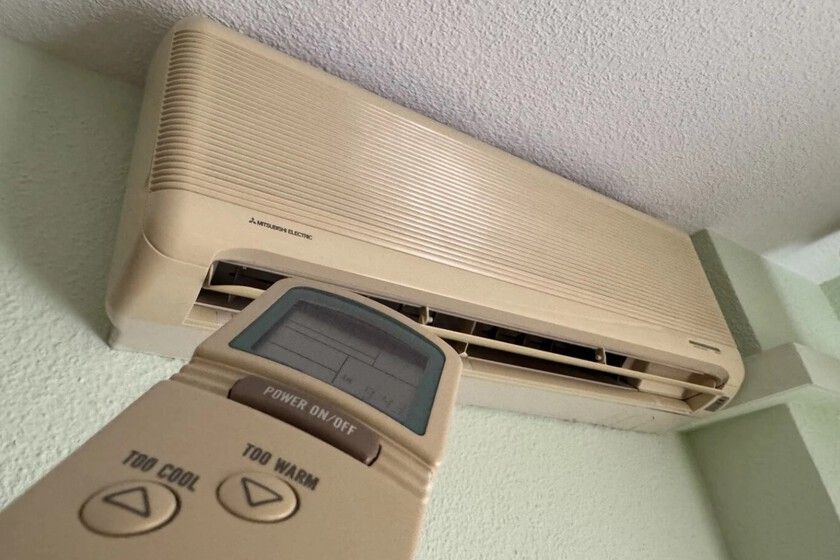 Los dos problemas más molestos que nadie me contó cuando compré mi carísimo aire acondicionado y cómo los hemos solucionado en casa 