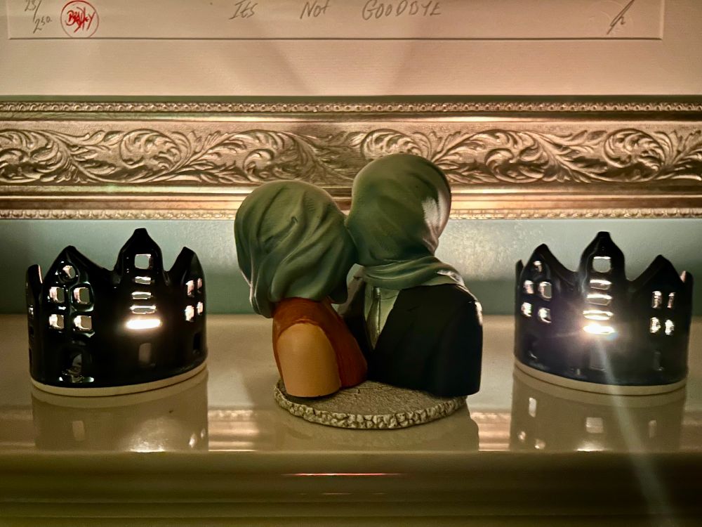 The Lovers
Painting by René Magritte