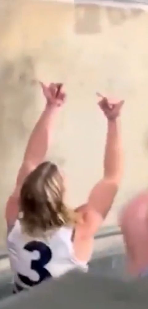 Geelong AfL player Bailey Smith Gives the double bird to an Adelaide supporter abusing Captain Patrick Dangerfield