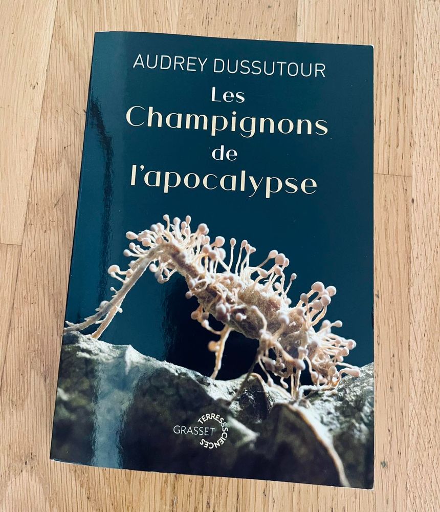 livre "les champignons de l'apocalypse"