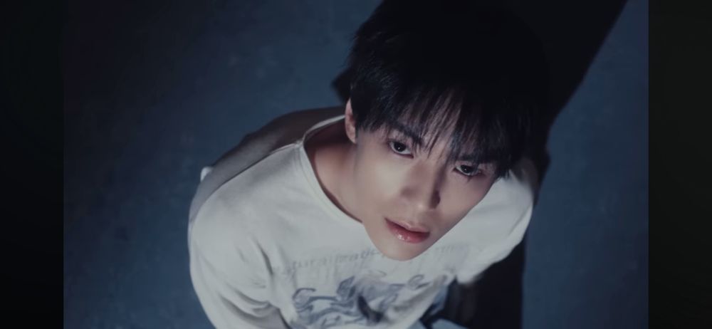 Minhyuk looking up in Baby Blue teaser 
