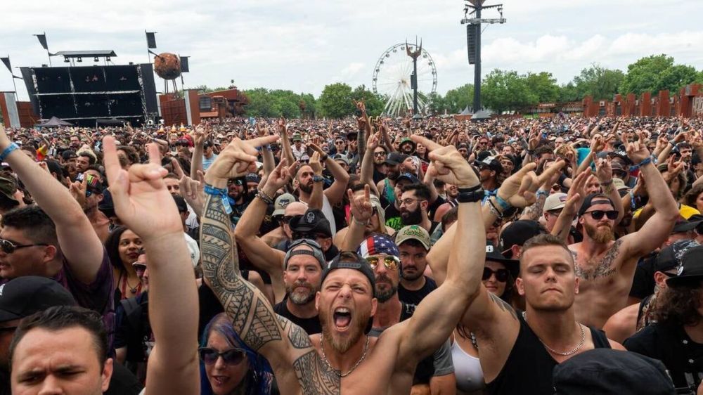 La grande famille du metal, passée de l’ombre à la lumière