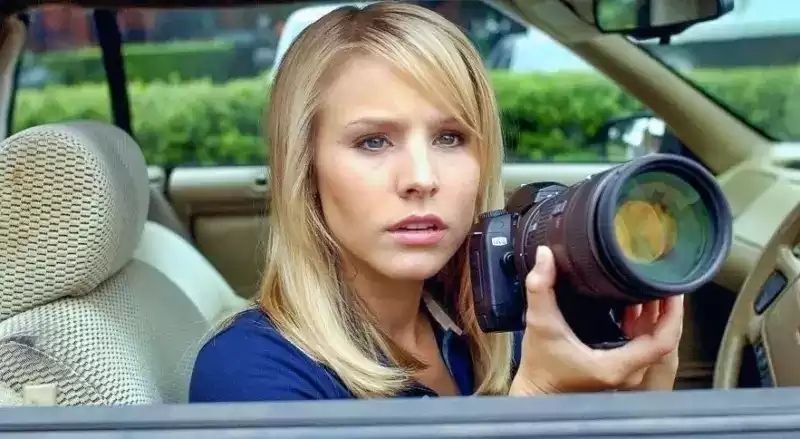 Kristen Bell als Veronica Mars in der gleichnamigen Serie