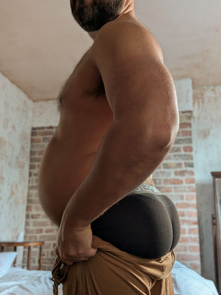 Side profile photo of me taken from behind 