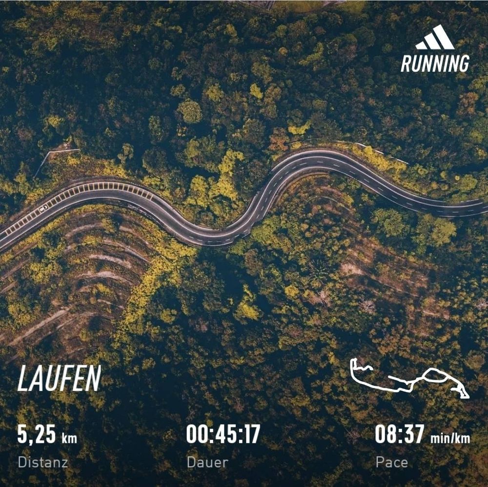Auszug der addidas App.
Der Hintergrund zeigt eine generische Landschaft.
Unten steht
"Laufen
5,25 km, 00:45:17, 08:38min/km"