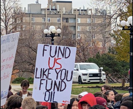 Alberta students protest under-funding of education and draconian back-to-work legislation.