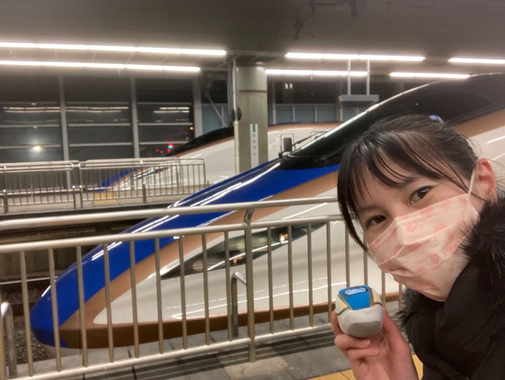 長野駅、E7系新幹線と私