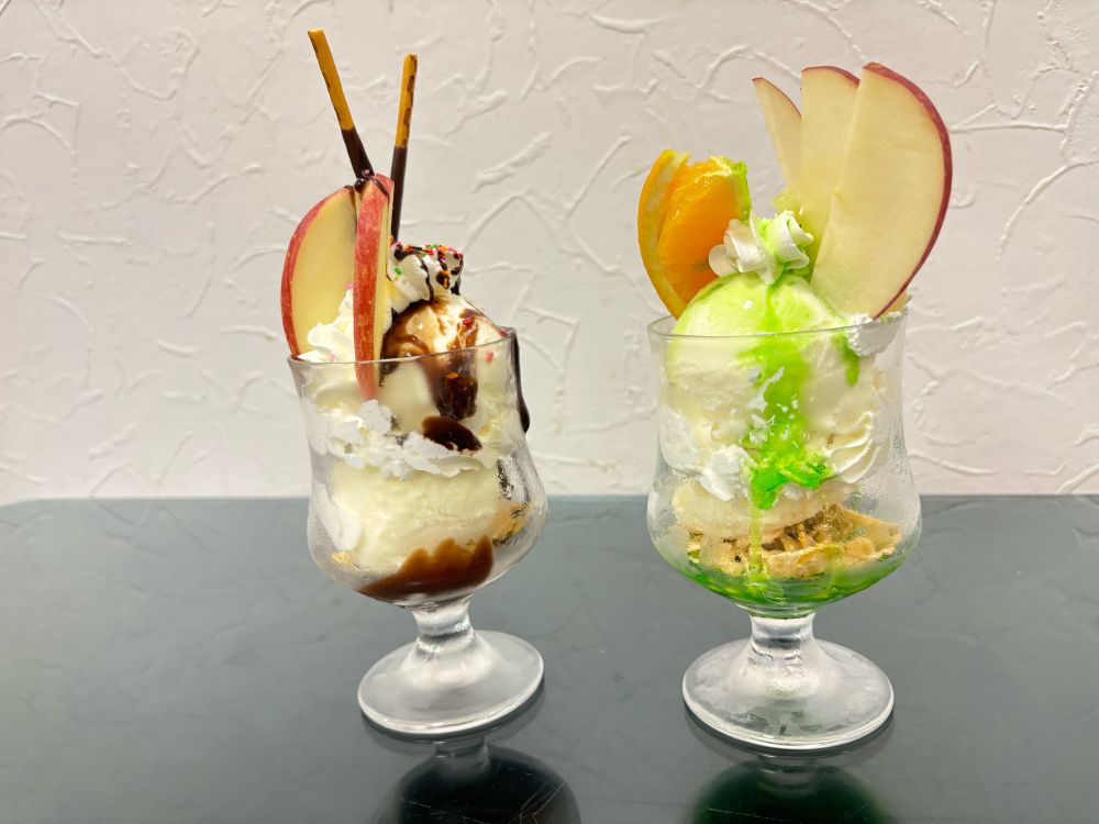 チョコパフェ、フルーツパフェ