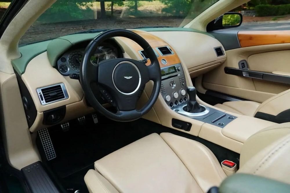 2006 Aston Martin DB9 Volante