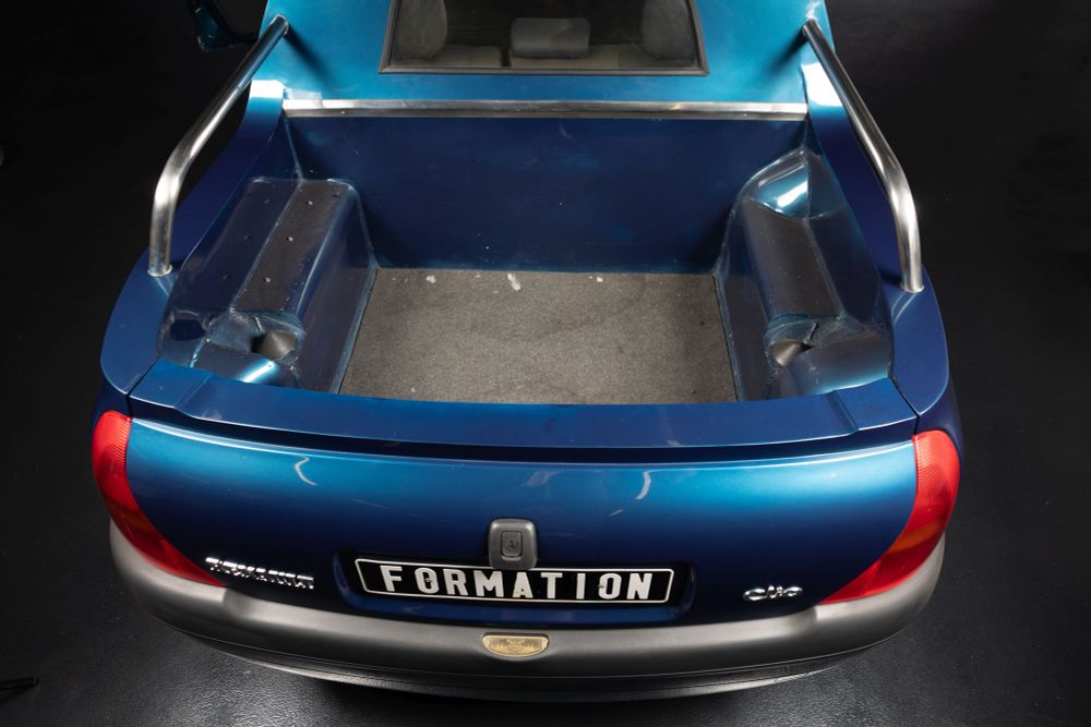 2001 Renault Clio II 6-wheel pick-up