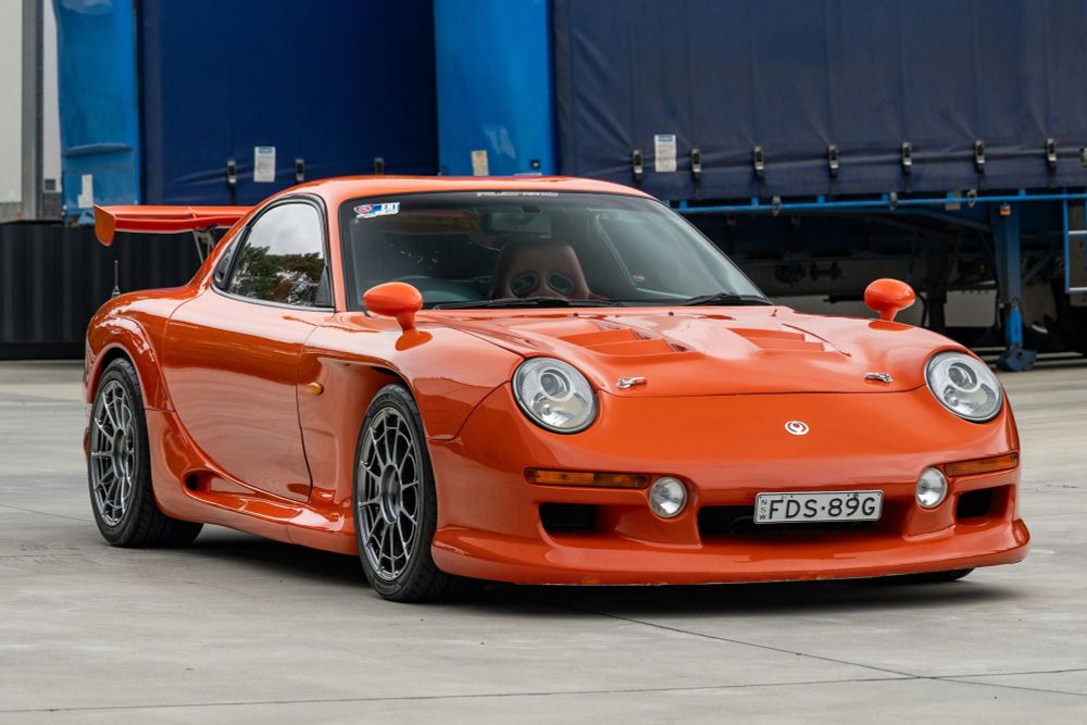 1993 Mazda RX-7 FD3S Type RZ - RE-Amemiya AC987