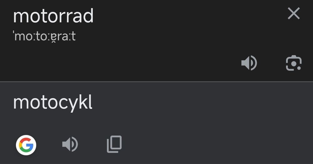 Übersetzung Google Motorrad auf Tschechisch.
"Motocykl"