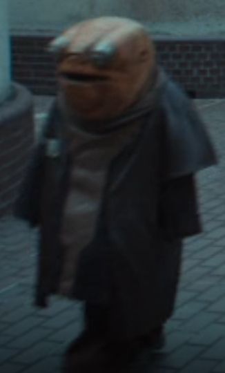 closer look at the little toady guy, mouth agape