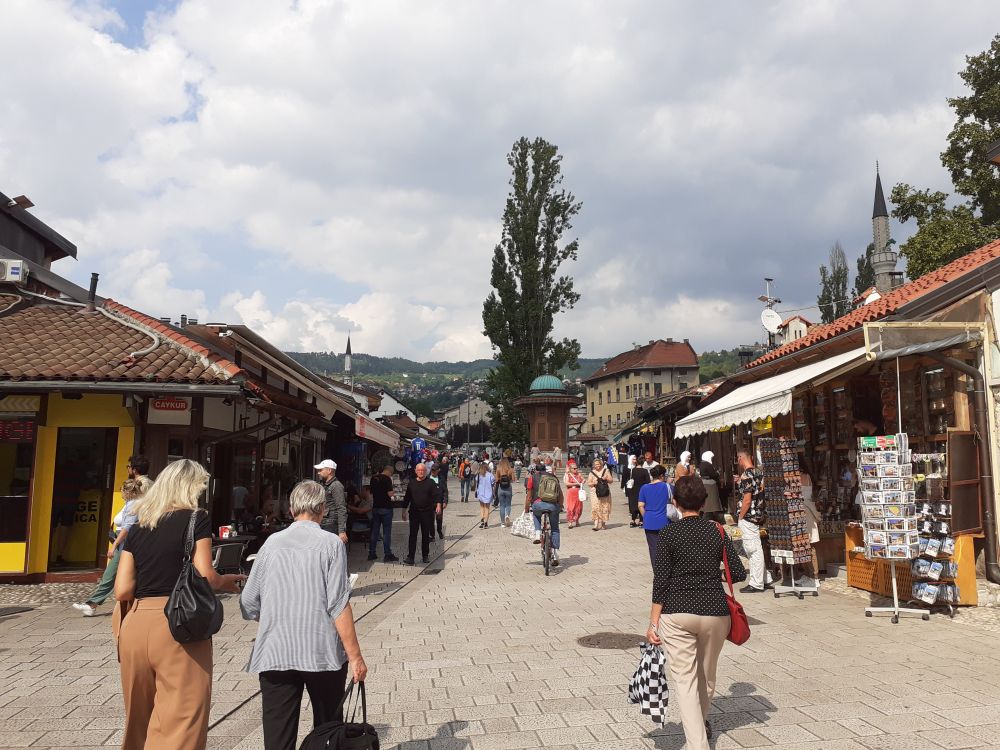 A picture of the Old Town, with Sebilj Česme being visible.