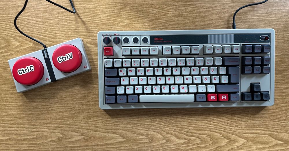 Photo of my new keyboard including special buttons for copy and paste
