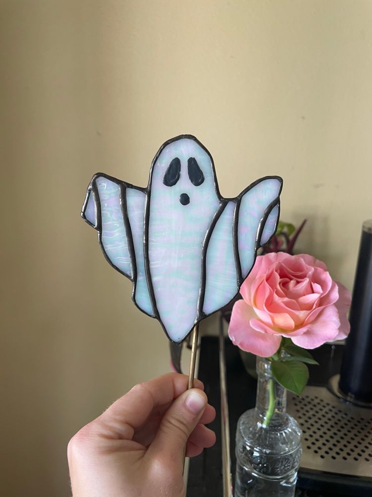 same piece photographed in different lighting 