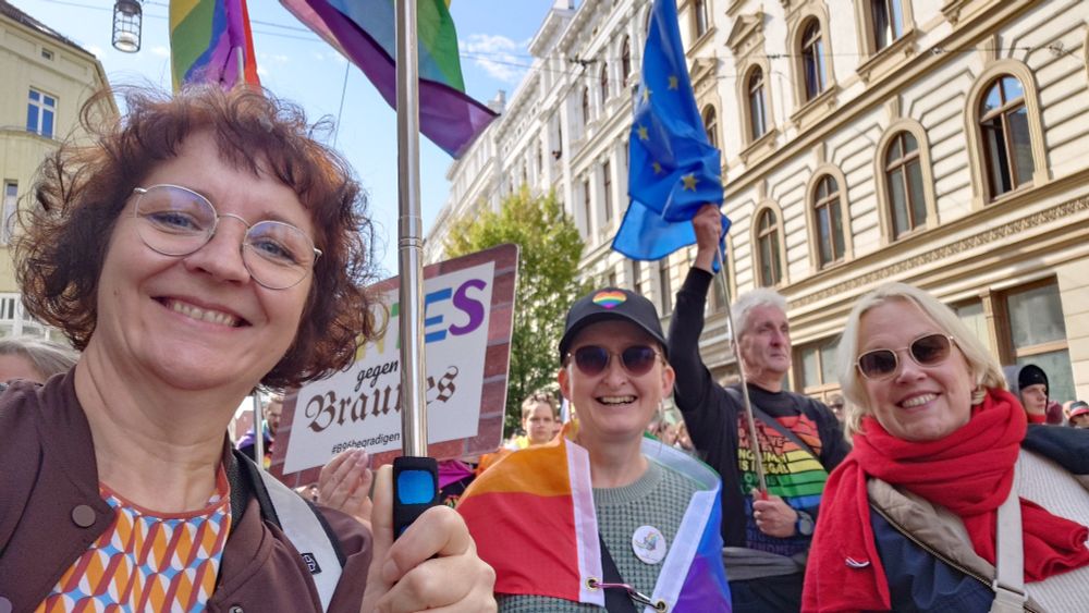 Menschen beim CSD Görlitz